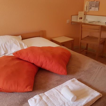 Hotel Le Bretagne Louvigne-de-Bais Экстерьер фото