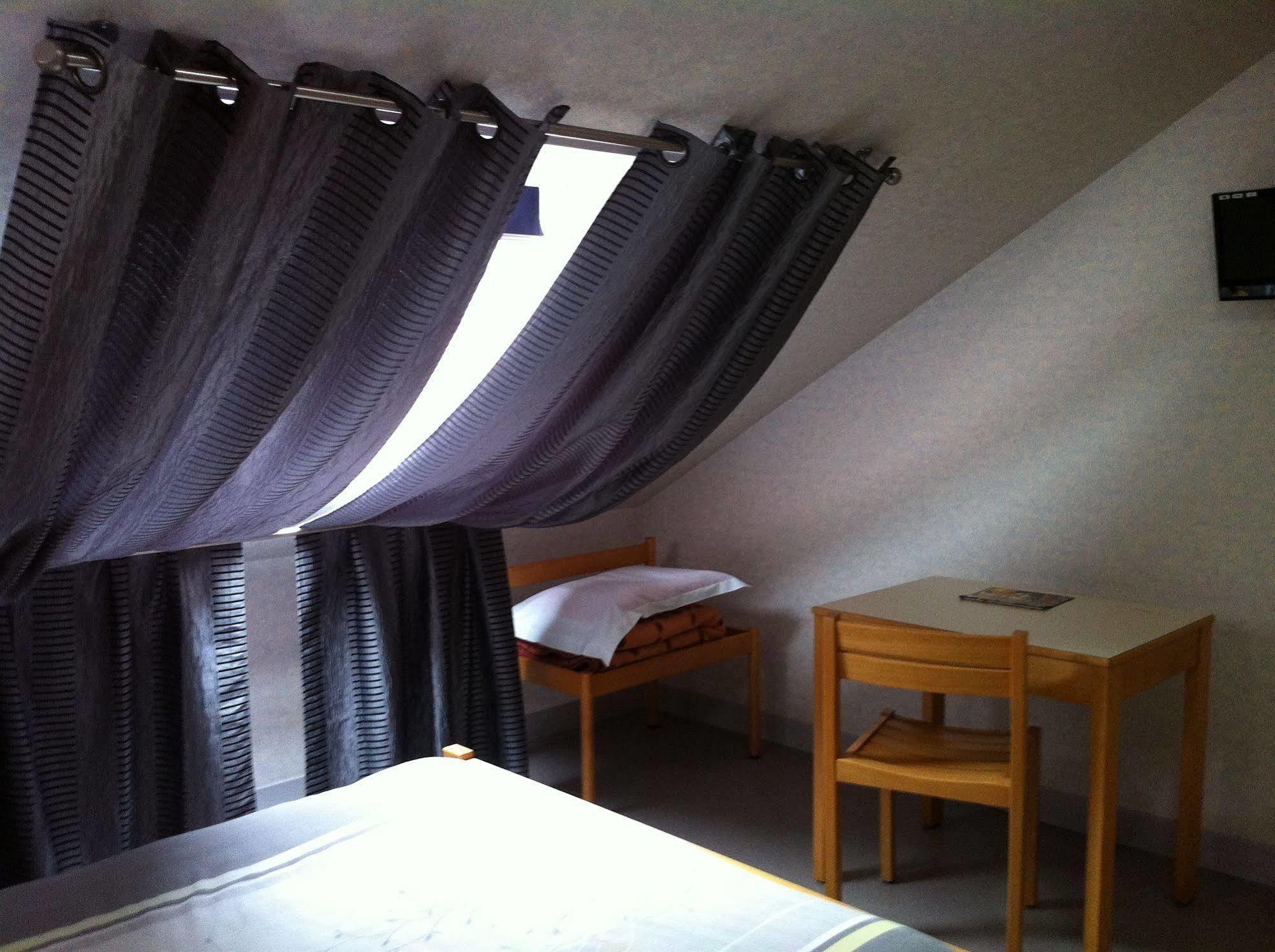 Hotel Le Bretagne Louvigne-de-Bais Экстерьер фото